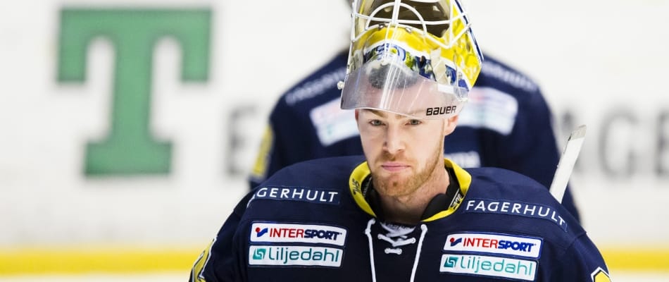 HV71 Goalie Gustaf Wesslau im Spiel gegen Linköping. Foto: bildbyran.se